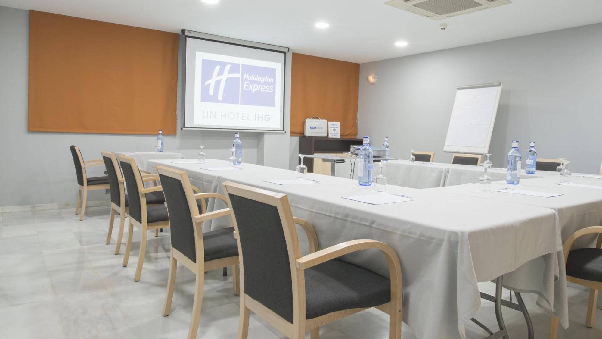 Holiday Inn Express Alcobendas By Ihg Luaran gambar