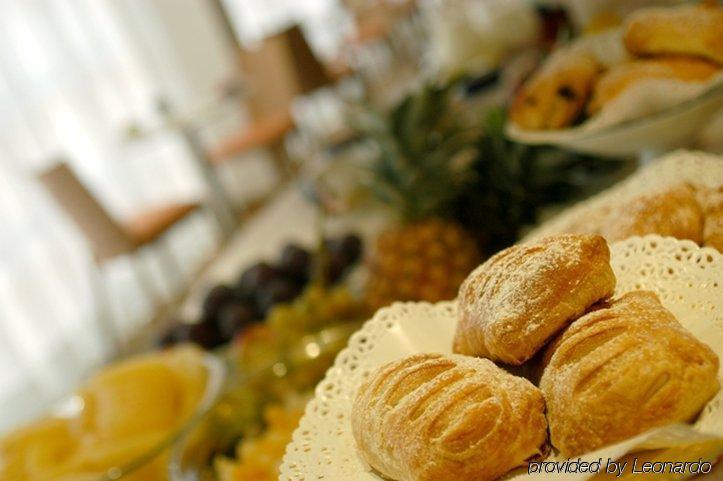 Holiday Inn Express Alcobendas By Ihg Restoran gambar
