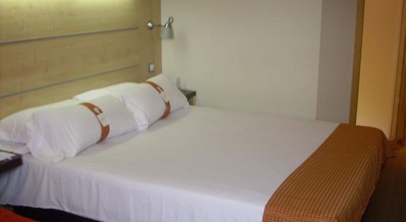 Holiday Inn Express Alcobendas By Ihg Bilik gambar